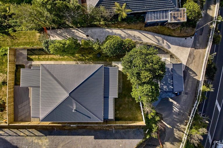 Photo of property in 237 Main Road, Tawa, Wellington, 5028