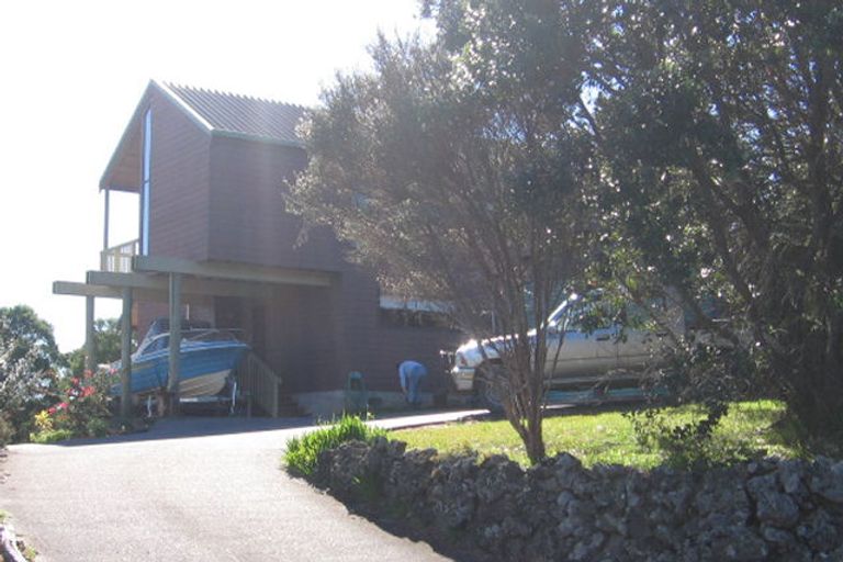 Photo of property in 13 Wilson Road, Haruru, 0204