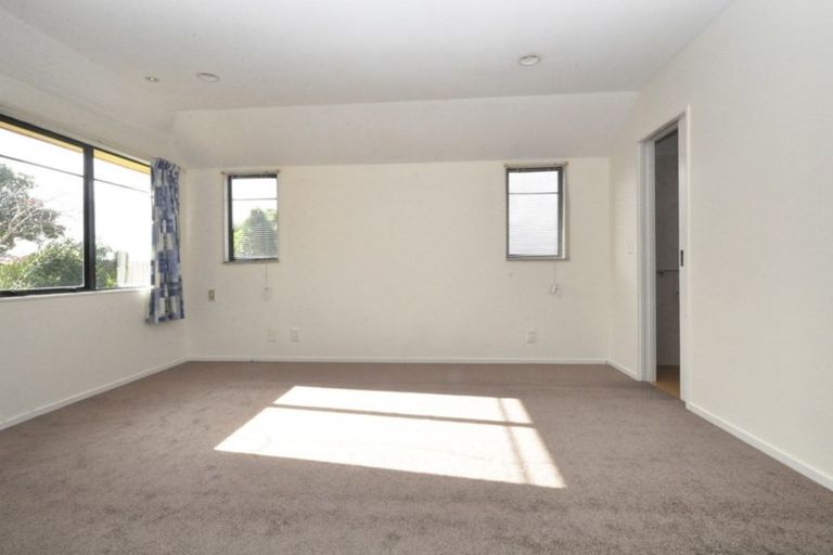 Photo of property in 2/194 Shirley Road, Papatoetoe, Auckland, 2025