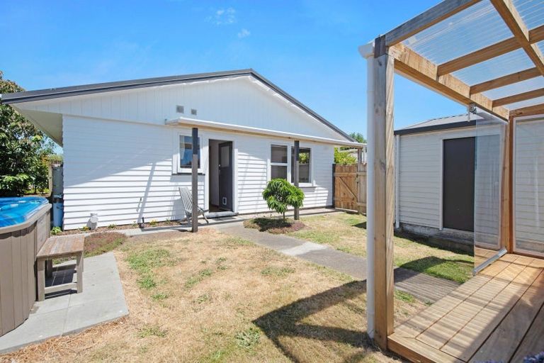 Photo of property in 59 Martin Road, Paraparaumu Beach, Paraparaumu, 5032