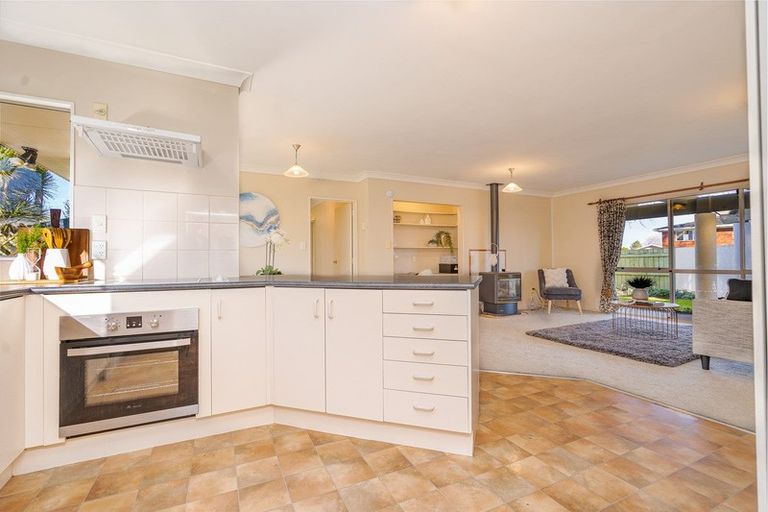 Photo of property in 117 Hall Street, Cambridge, 3434