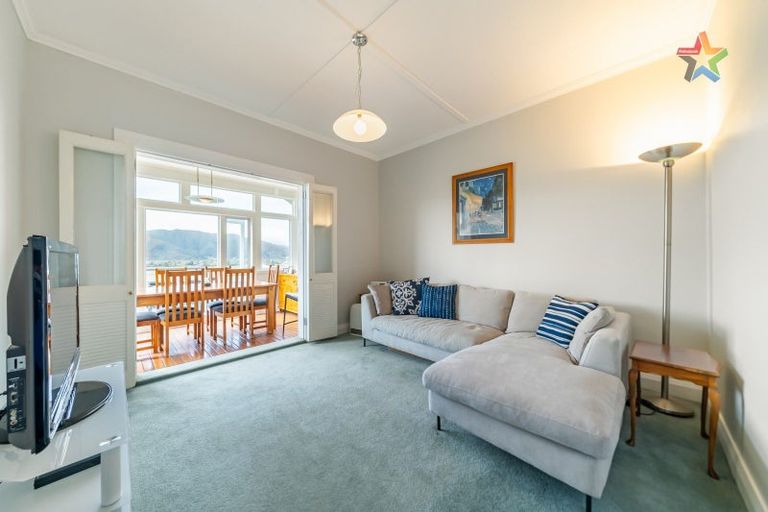Photo of property in 31 Tirohanga Road, Tirohanga, Lower Hutt, 5010