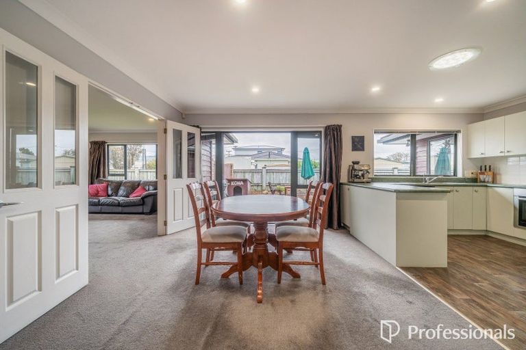 Photo of property in 23 Leighton Avenue, Waiwhetu, Lower Hutt, 5010