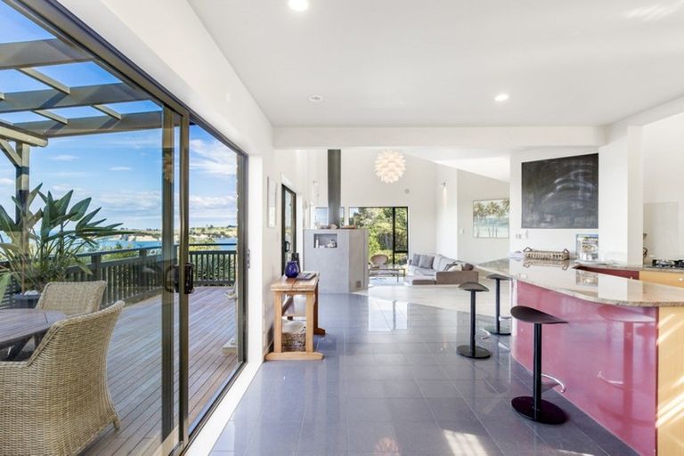 Photo of property in 74 Kestrel Heights, Arkles Bay, Whangaparaoa, 0932