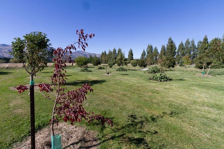 Photo of property in 1044 Lake Hawea-albert, Albert Town, Wanaka, 9382