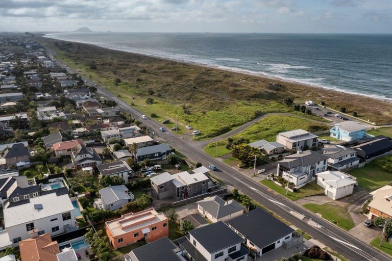 Photo of property in 1018a Papamoa Beach Road, Papamoa Beach, Papamoa, 3118
