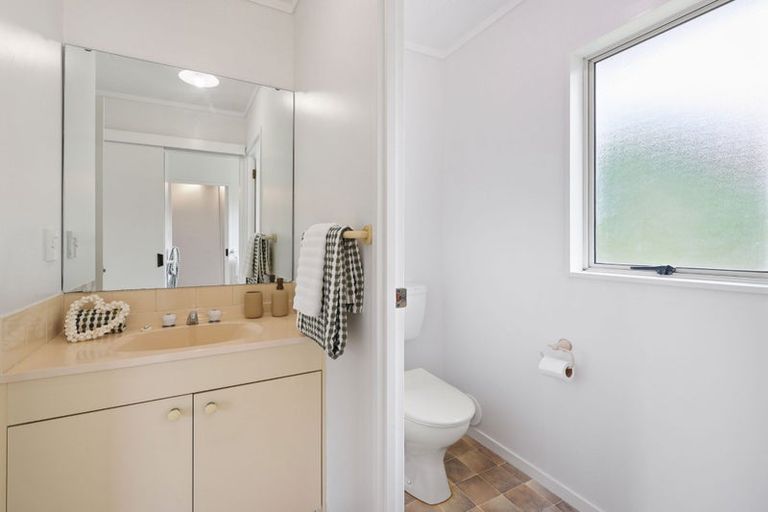 Photo of property in 22 Harvest Drive, Henderson, Auckland, 0612