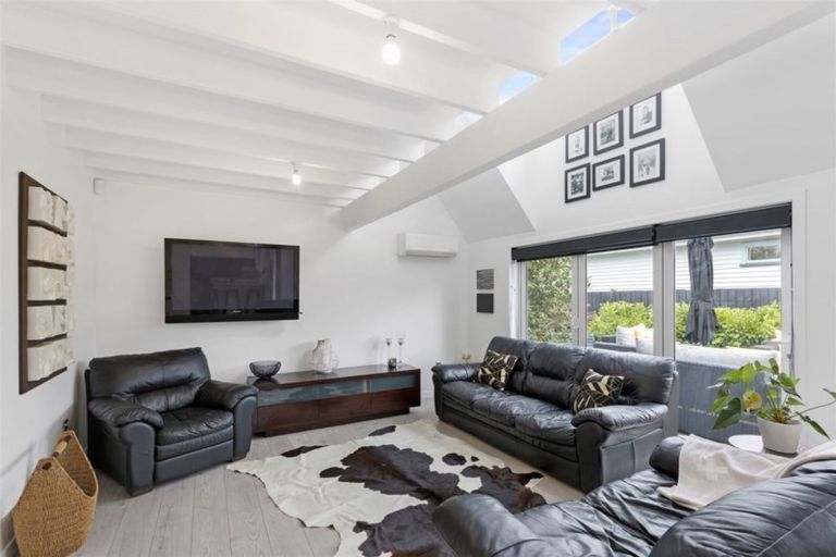 Photo of property in 98a Memorial Avenue, Ilam, Christchurch, 8053