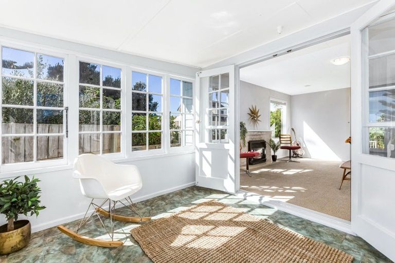 Photo of property in 217 Rosetta Road, Raumati South, Paraparaumu, 5032