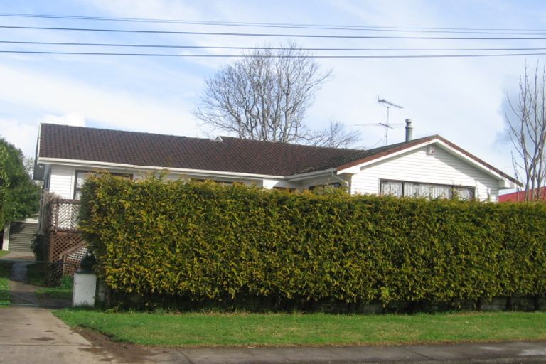 Photo of property in 69 Smiths Avenue, Papakura, 2110