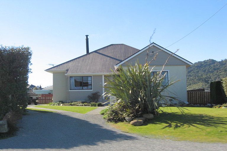 Photo of property in 63 Ward Street, Cobden, Greymouth, 7802