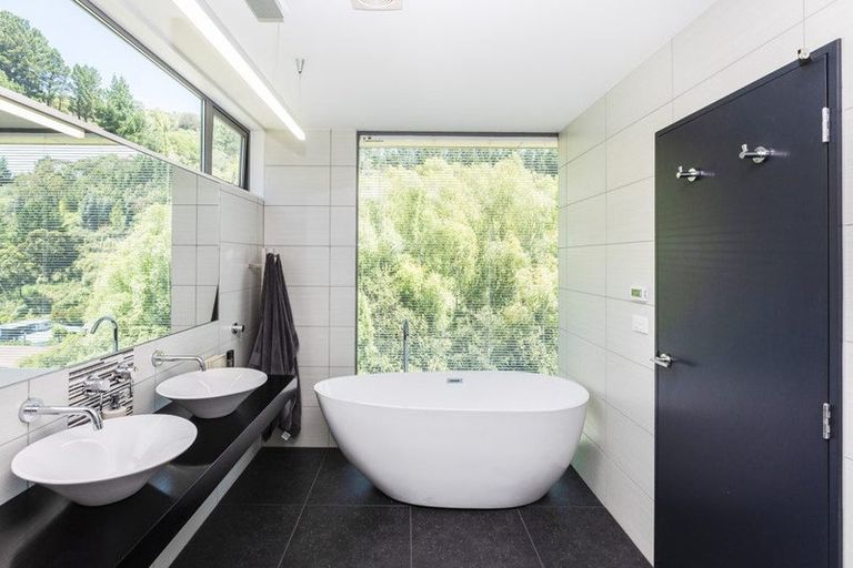 Photo of property in 1 Stonehaven Terrace, Hillsborough, Christchurch, 8022