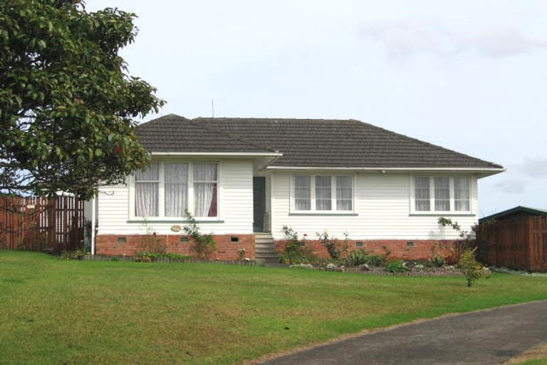 Photo of property in 22 Marewa Street, Te Atatu South, Auckland, 0610