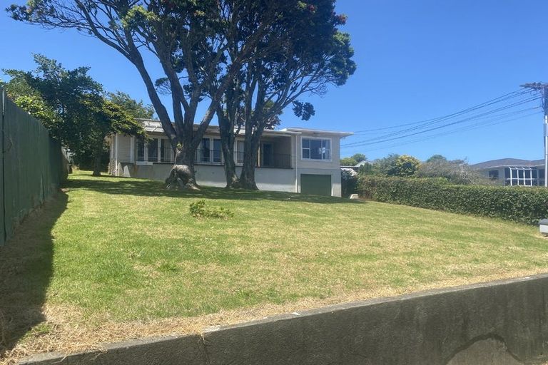 Photo of property in 43 Pohutukawa Place, Bell Block, New Plymouth, 4312