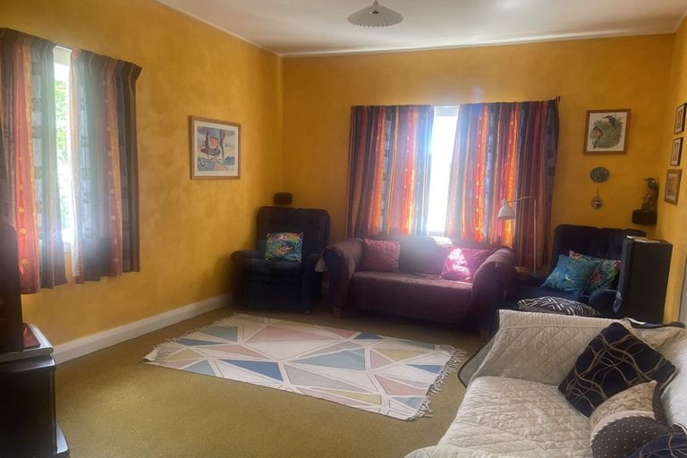 Photo of property in 1 Dungannon Street, Ranfurly, 9332