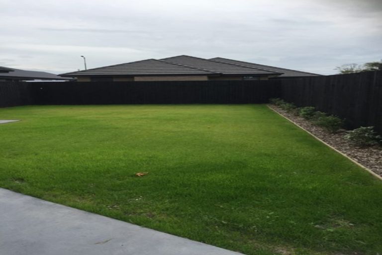 Photo of property in 15 Makawe Roa Street, Marshland, Christchurch, 8083