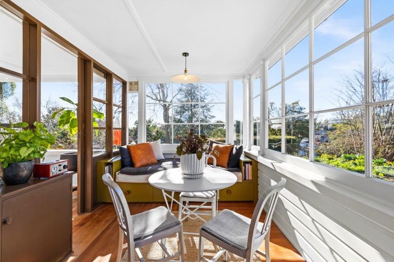 Photo of property in 24 Muritai Crescent, Havelock North, 4130