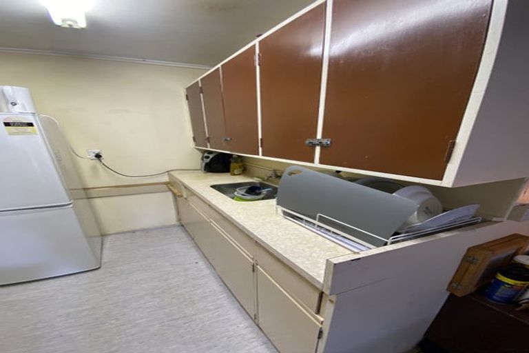 Photo of property in 292 Main Road, Tawa, Wellington, 5028