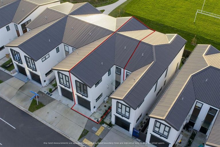 Photo of property in 63 Whare Kauri Road, Papakura, 2110