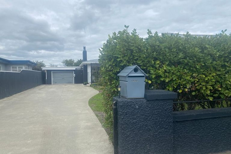 Photo of property in 1020 Tremaine Avenue, Roslyn, Palmerston North, 4414