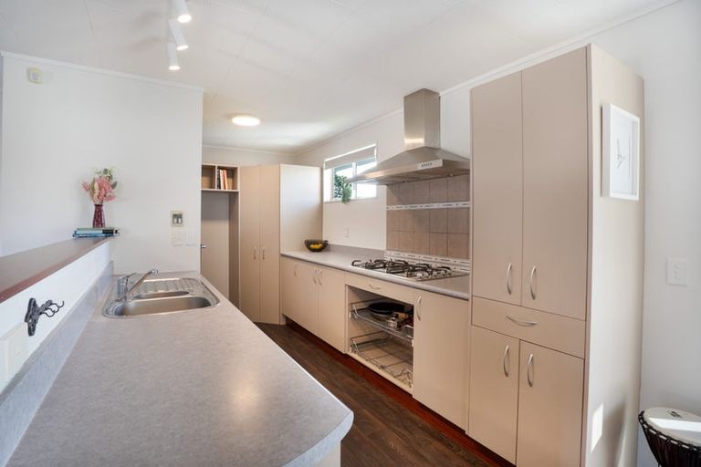 Photo of property in 24a Hiwi Crescent, Titahi Bay, Porirua, 5022