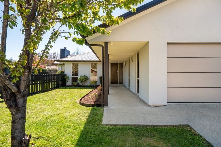 Photo of property in 67 Howards Drive, Lake Hayes, Queenstown, 9304