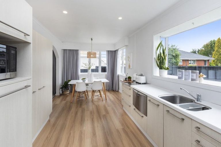 Photo of property in 9a Meadow Street, Papanui, Christchurch, 8052