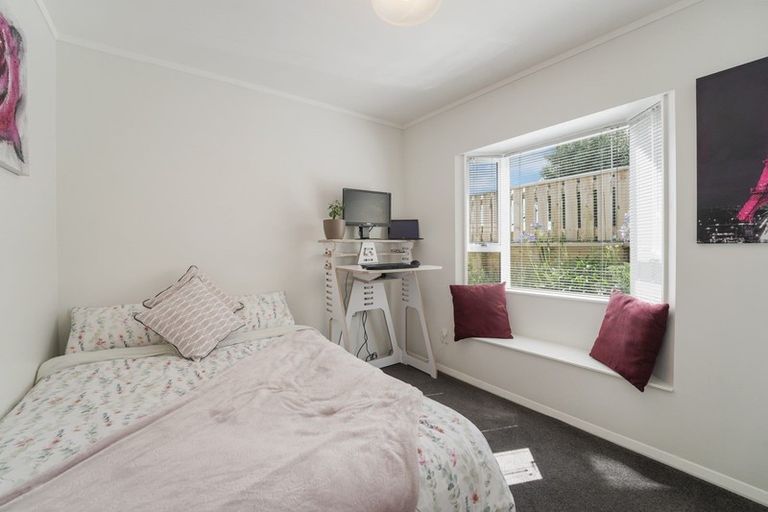 Photo of property in 36 Gray Avenue, Paraparaumu Beach, Paraparaumu, 5032