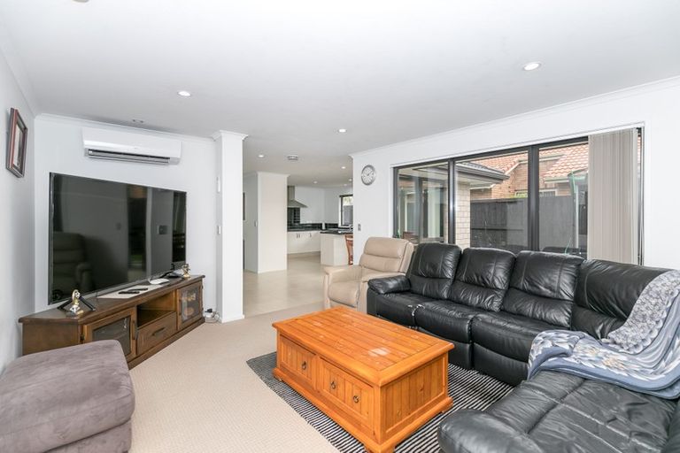 Photo of property in 213 Dixon Road, Fitzroy, Hamilton, 3206