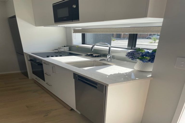 Photo of property in 2/18 Parson Lane, Papatoetoe, Auckland, 2025