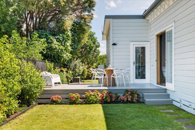 Photo of property in 1002 Fitzroy Avenue, Mahora, Hastings, 4120