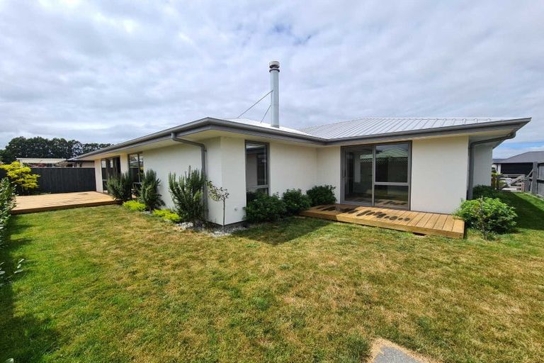 Photo of property in 22 Stationmasters Way, Prebbleton, 7604