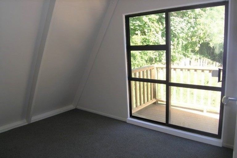 Photo of property in 64 Bridge Road, Birchville, Upper Hutt, 5018