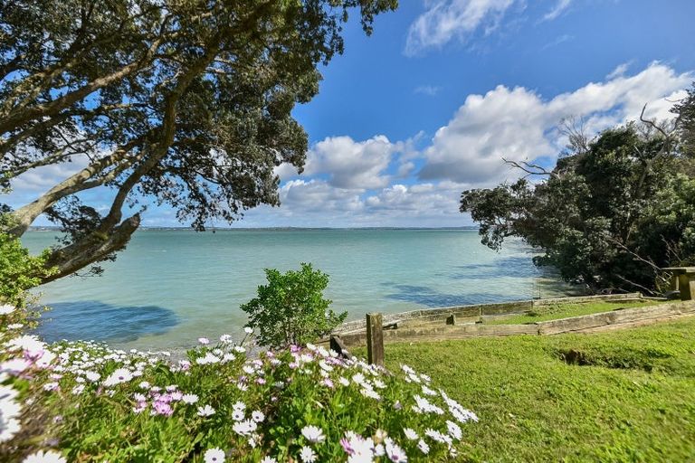 Photo of property in 53 St Michaels Avenue, Point Chevalier, Auckland, 1022