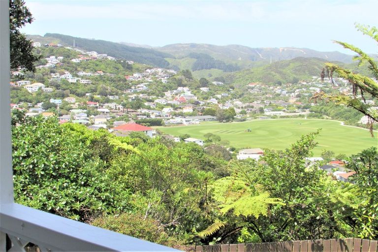 Photo of property in 67 Percy Dyett Drive, Karori, Wellington, 6012