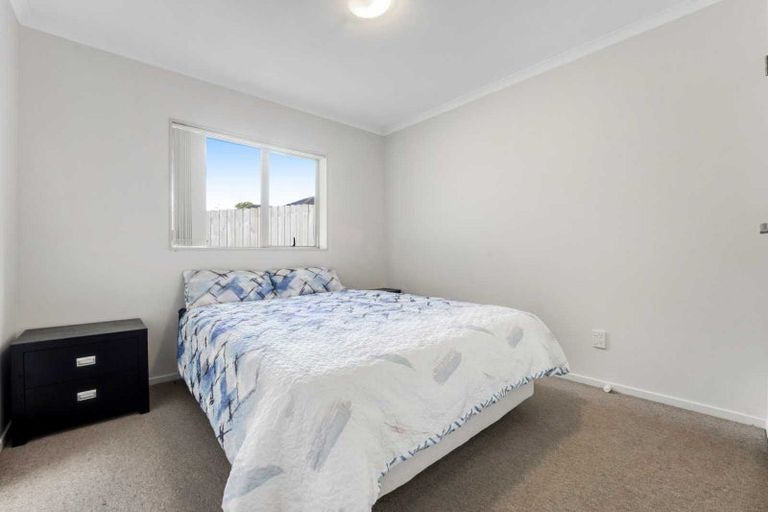 Photo of property in 31b Westglen Place, Ranui, Auckland, 0612