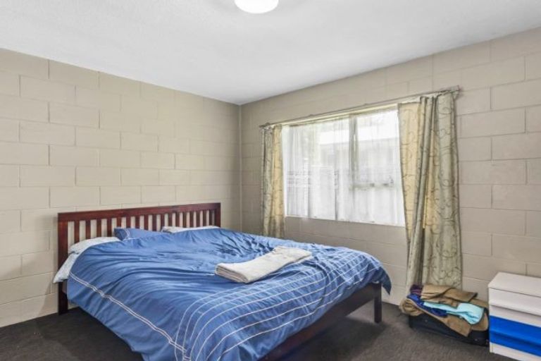 Photo of property in 2/46 May Street, Hamilton East, Hamilton, 3216