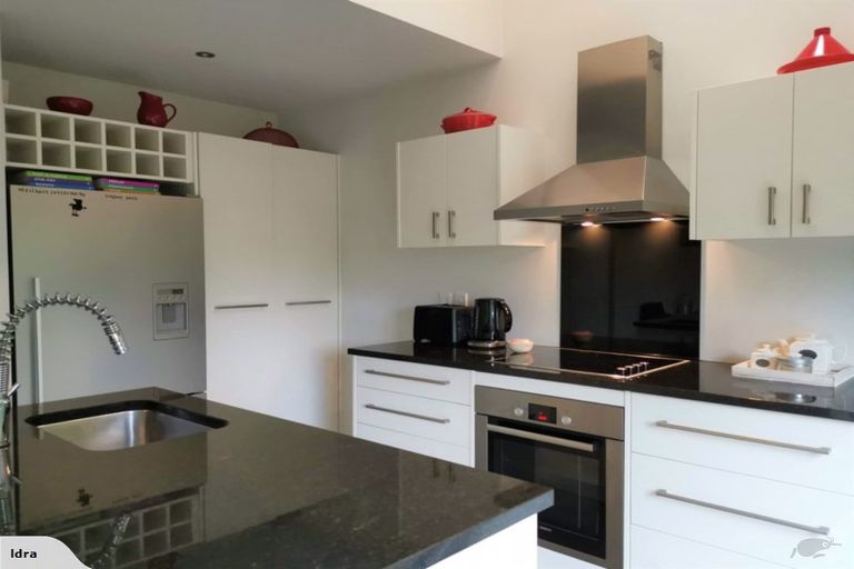 Photo of property in 21 Bartlett Street, Riccarton, Christchurch, 8011