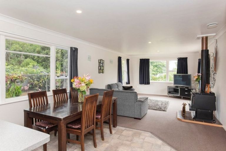 Photo of property in 35 Royd Road West, Makauri, Gisborne, 4071