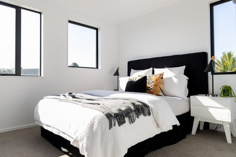 Photo of property in 1 Harlow Crescent, Glen Innes, Auckland, 1072