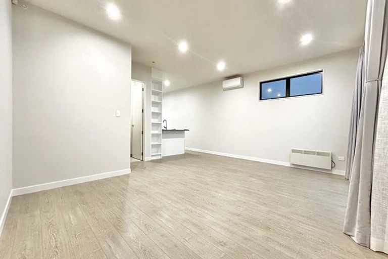 Photo of property in 24 Porowha Road, Westgate, Auckland, 0814