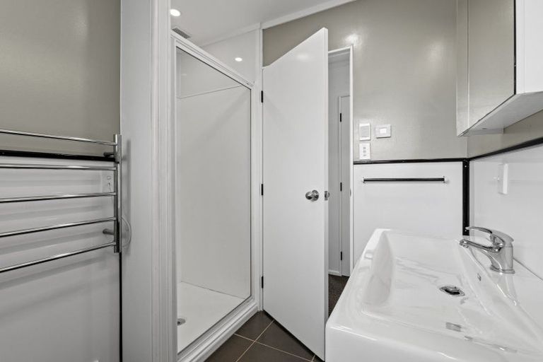 Photo of property in 7 Te Ngaere Place, Merrilands, New Plymouth, 4312