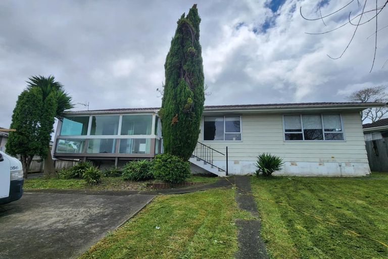 Photo of property in 41 Moncrieff Avenue, Clendon Park, Auckland, 2103