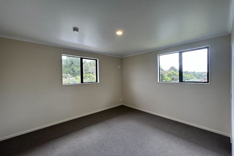 Photo of property in 50 Misty Valley Drive, Henderson, Auckland, 0612