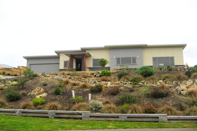 Photo of property in 22 Duxford Crescent, Fairfield, Dunedin, 9018