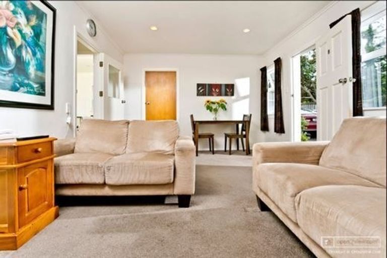 Photo of property in 3 Brook Street, Milford, Auckland, 0620