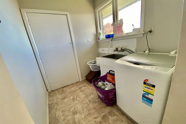 Photo of property in 33 De Havilland Street, Hornby, Christchurch, 8042
