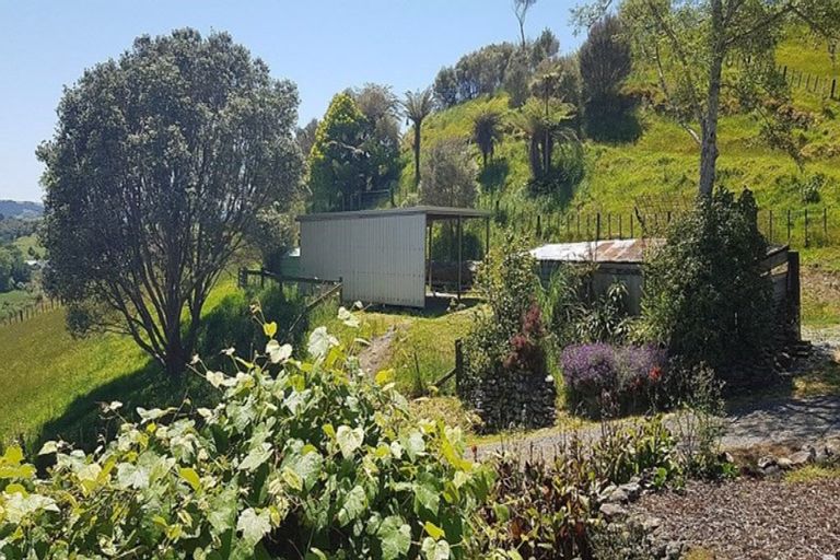 Photo of property in 8 Hill Street, Hikurangi, 0114