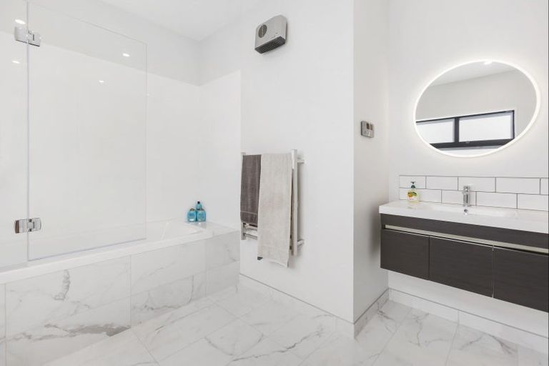 Photo of property in Wooing Tree Vineyard Ltd, 13 Vintage Street, Cromwell, 9310