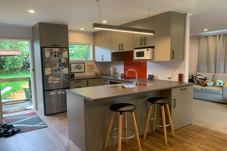 Photo of property in 1/6 Waterloo Place, Westown, New Plymouth, 4310